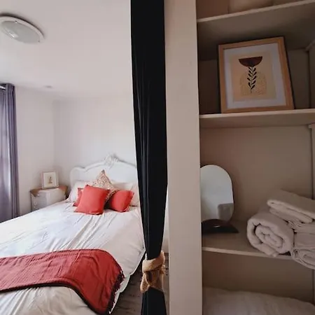 Duplex A Thiers, Vue Sur La Chaine Des Puys Feriehus *